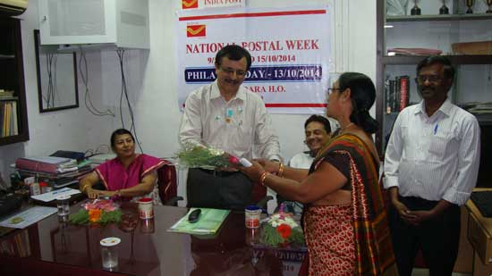 Philatelists’ meet organized by Philatelic Bureau, Vadodara